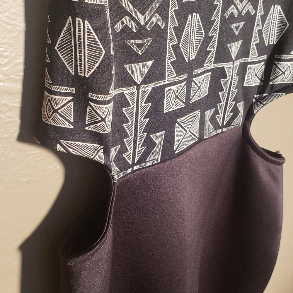 F21 Dress - Picture 3 of 5